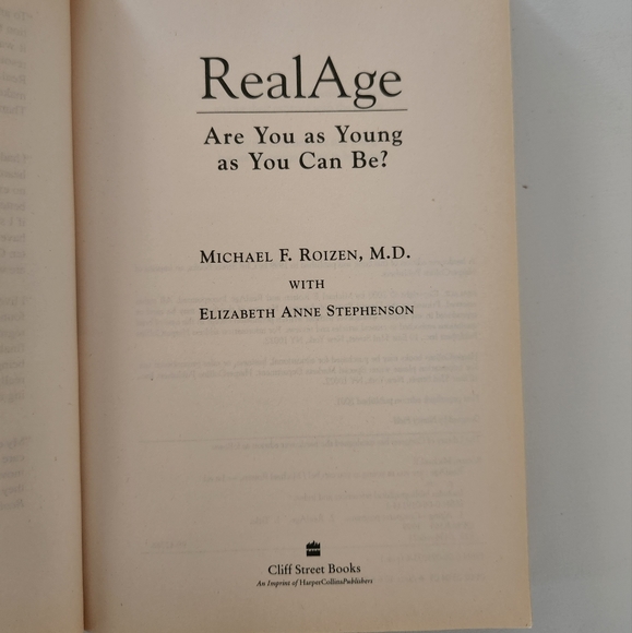 RealAge book by Michael F. Roizen, M.D. - Picture 5 of 7